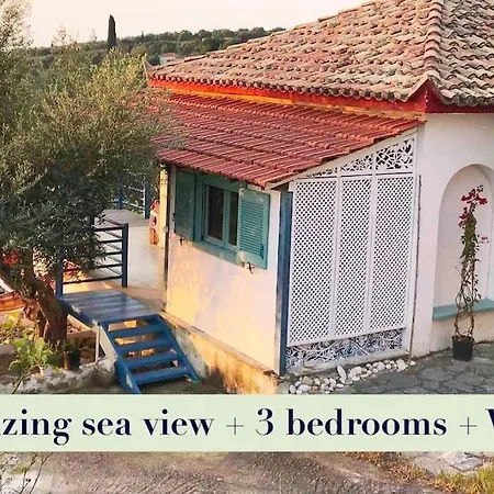 Peaceful Holidays In * Koróni