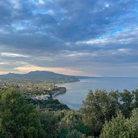 Peaceful Holidays In * Koróni
